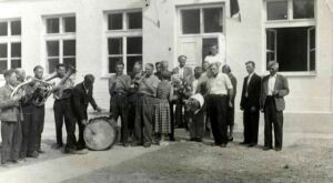 Uroczyste otwarcie szkoły w Dzwoli, 1958 r.